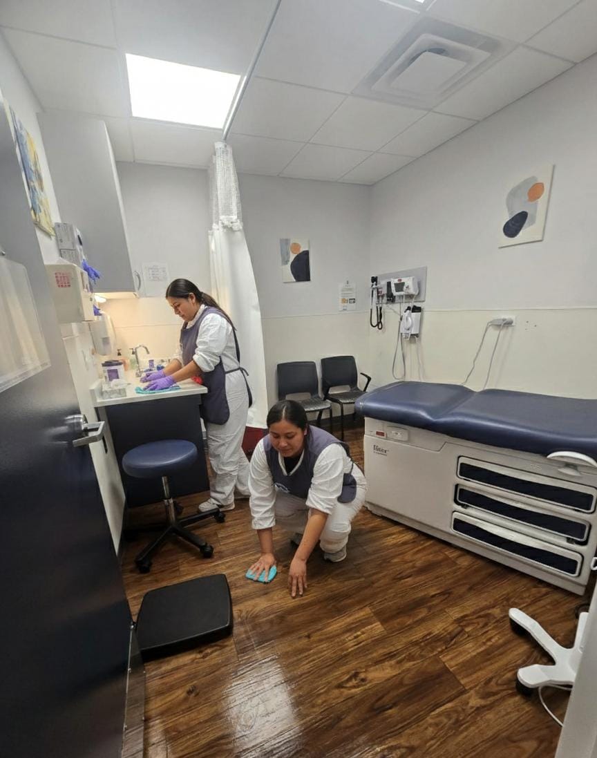 Diamond Home Chicago commercial clinic cleaning