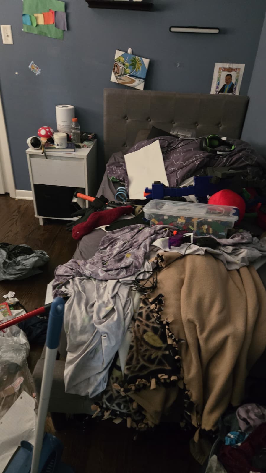 Bedroom before cleaning